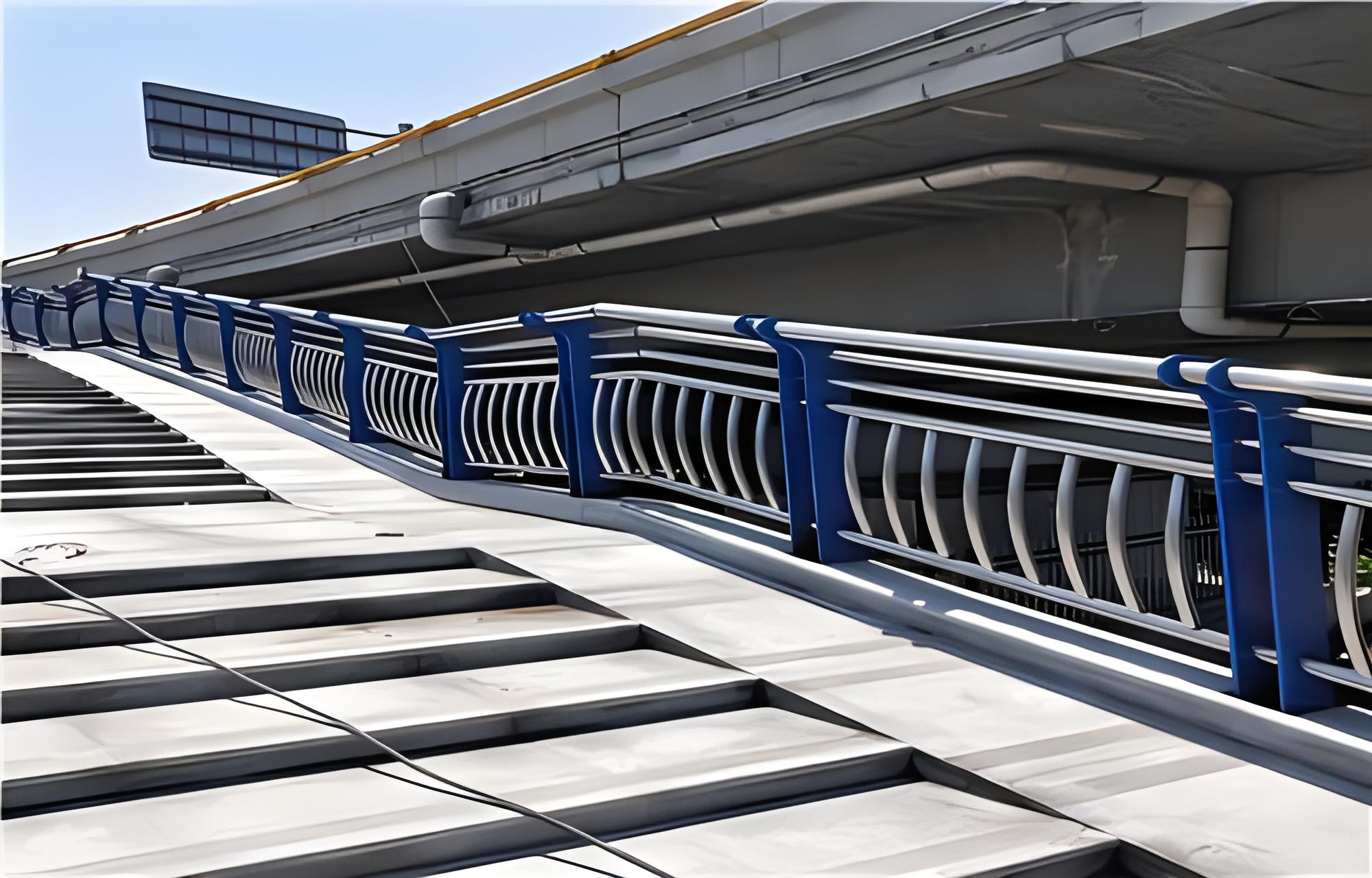 湖北不锈钢桥梁护栏维护方案：确保安全，延长使用寿命